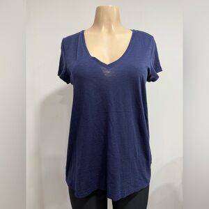 LILLY PULITZER V-NECK TOP TRUE NAVY SHORT SLEEVE SIZE SMALL